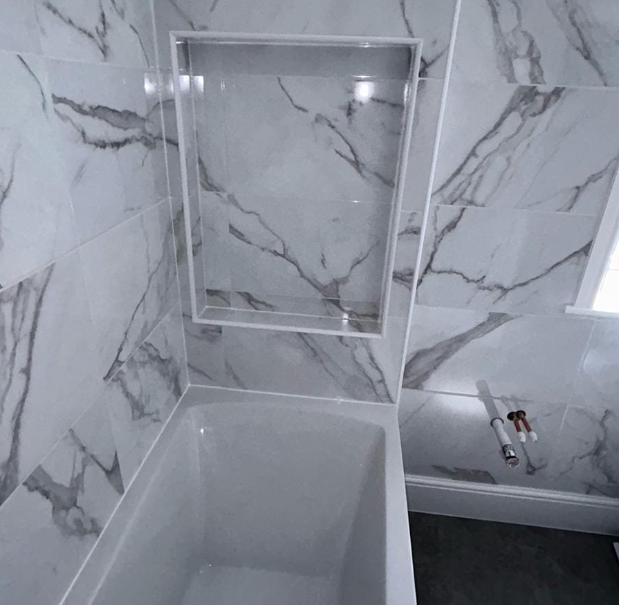 Marble-panel bathroom finish 1