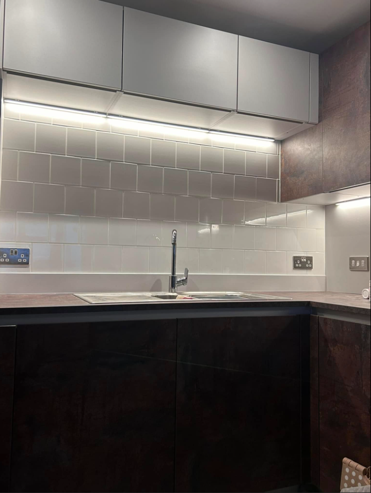 Grey metro kitchen splashback 1