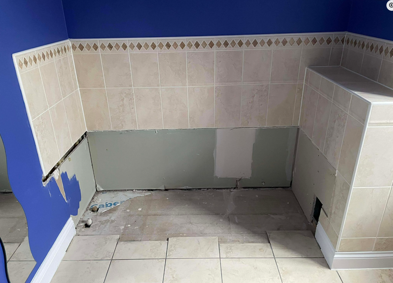 Tiled alcove transformation Before